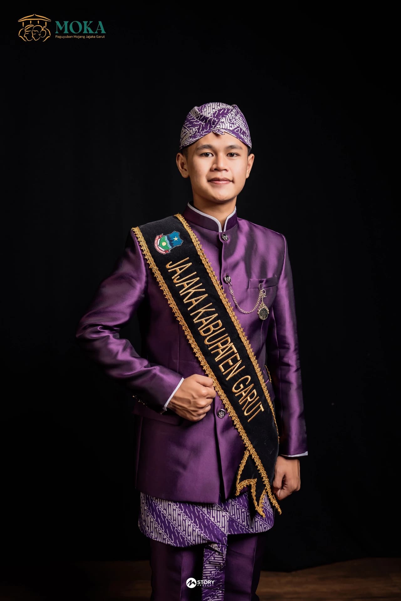 Latar kategori